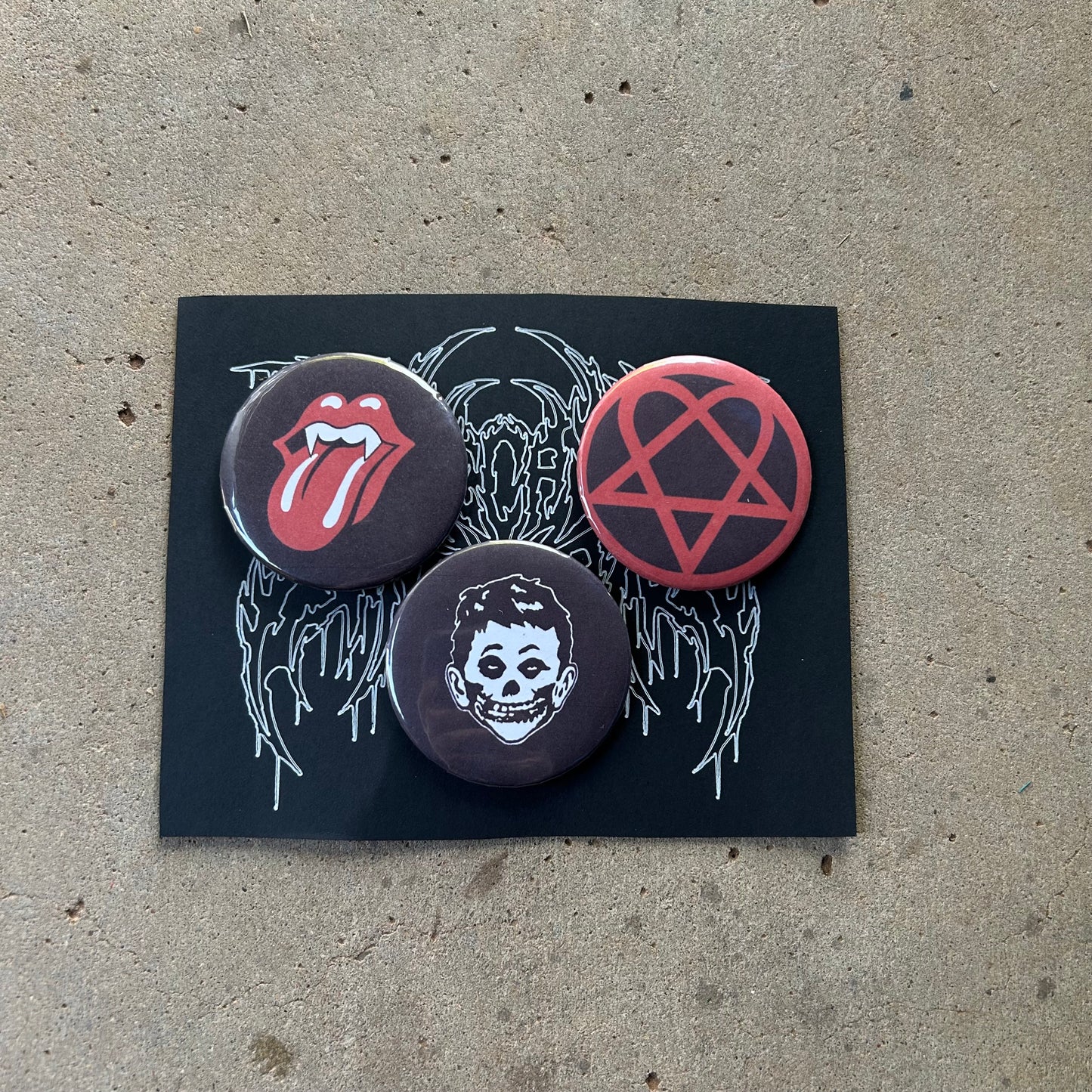 mystery pins (3 pack)