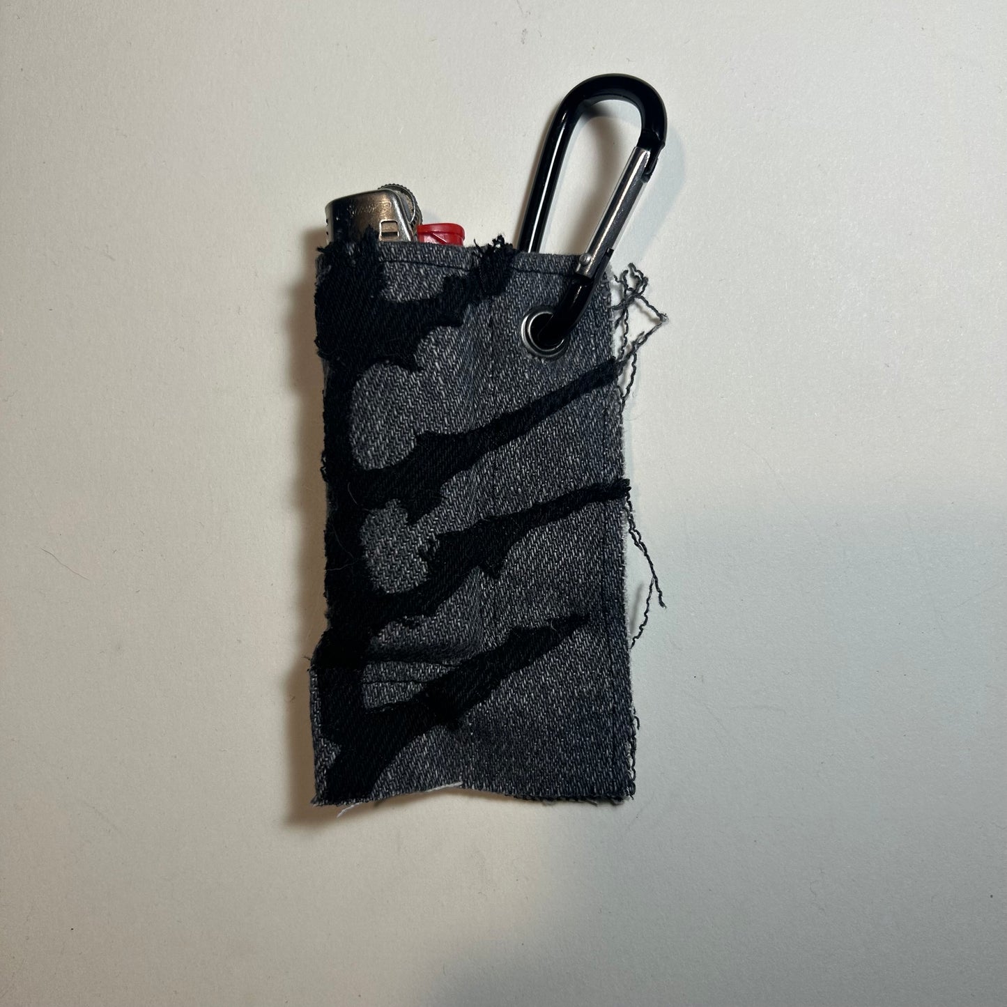 black tribal lighter leash