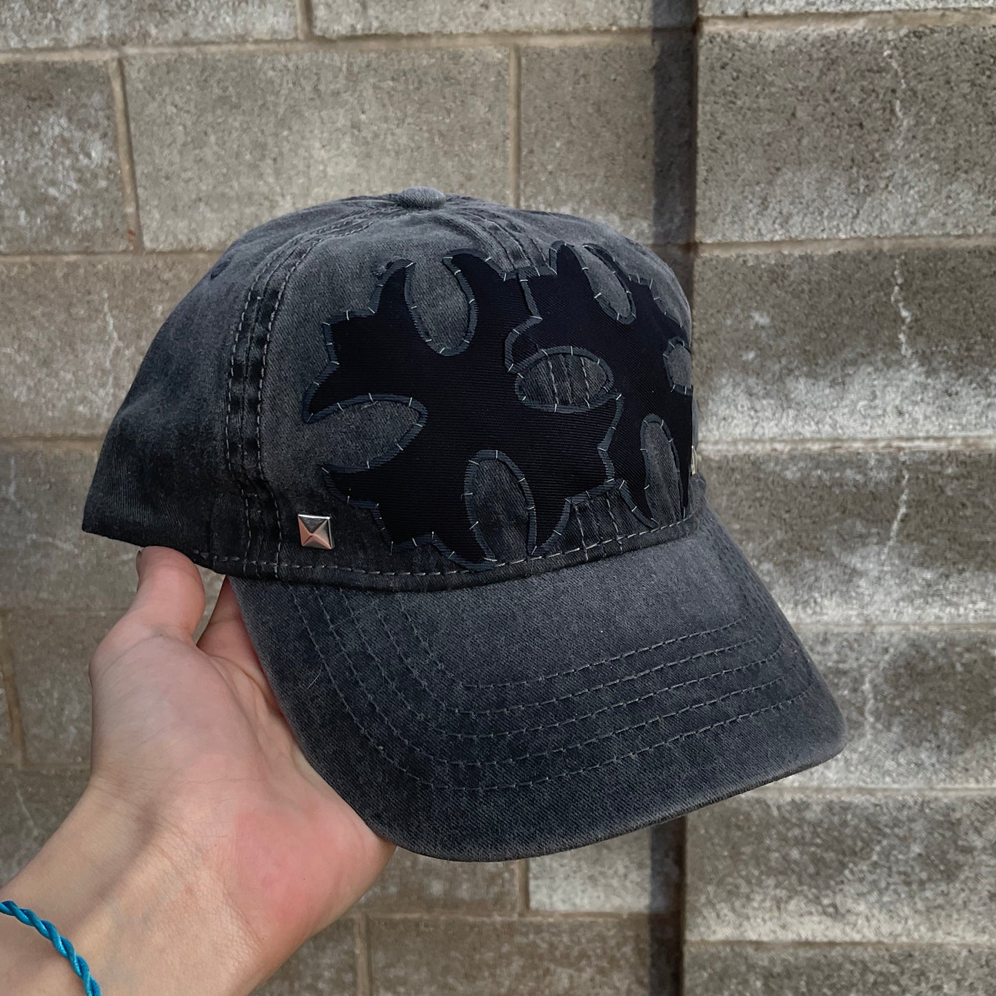 studded d3cay hat