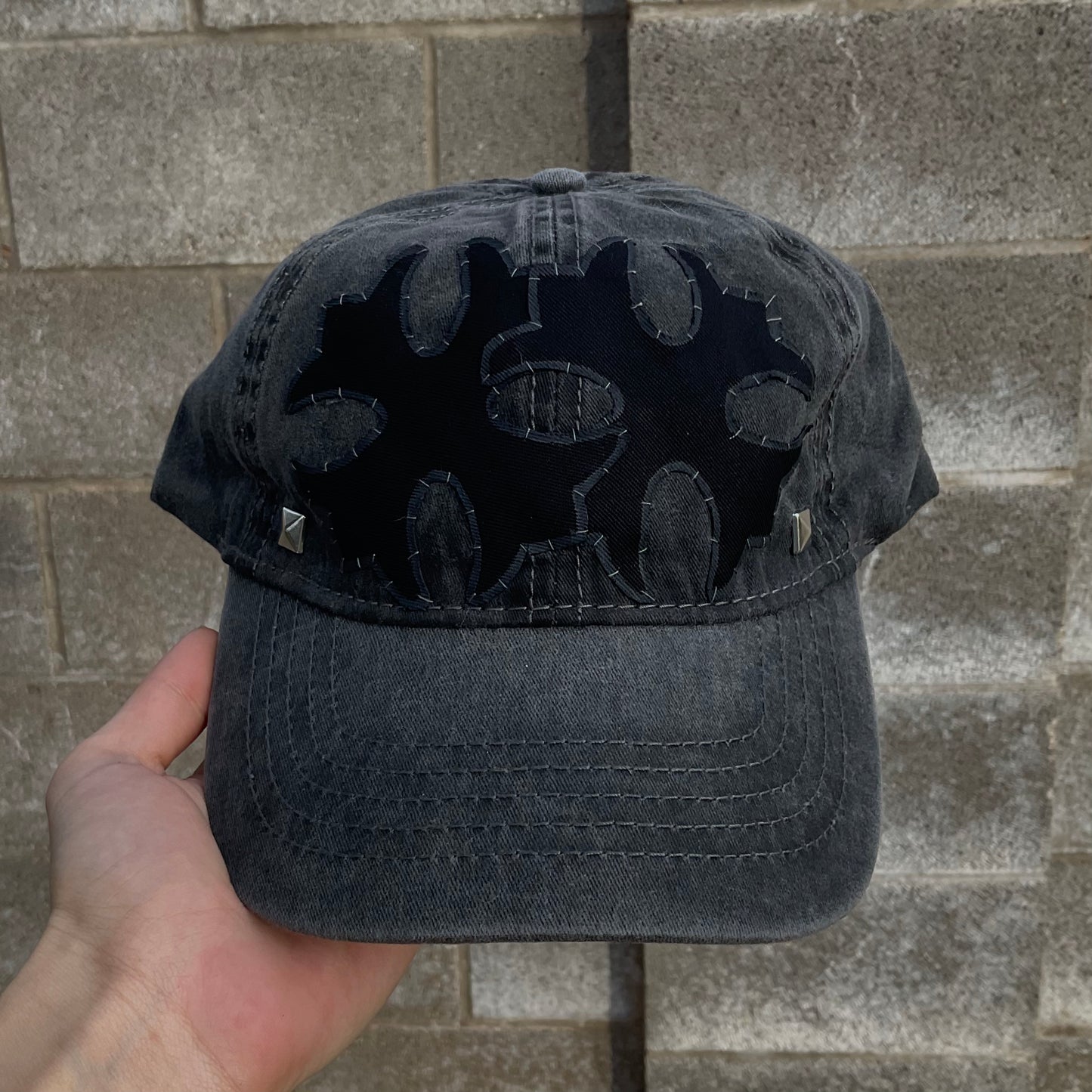 studded d3cay hat