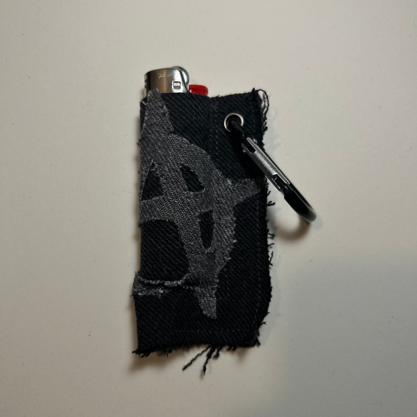 anarchy lighter leash