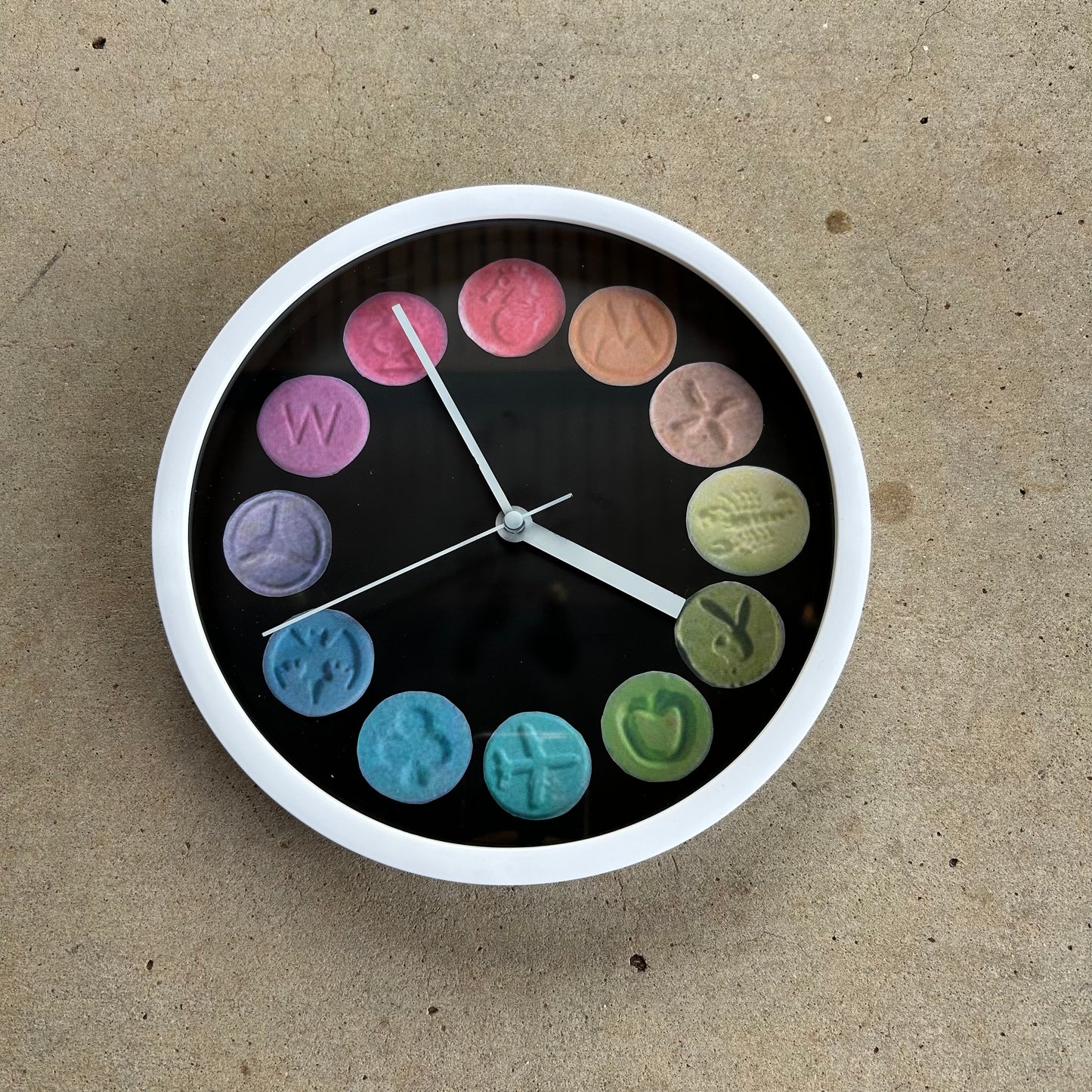 rainbow mdma clock